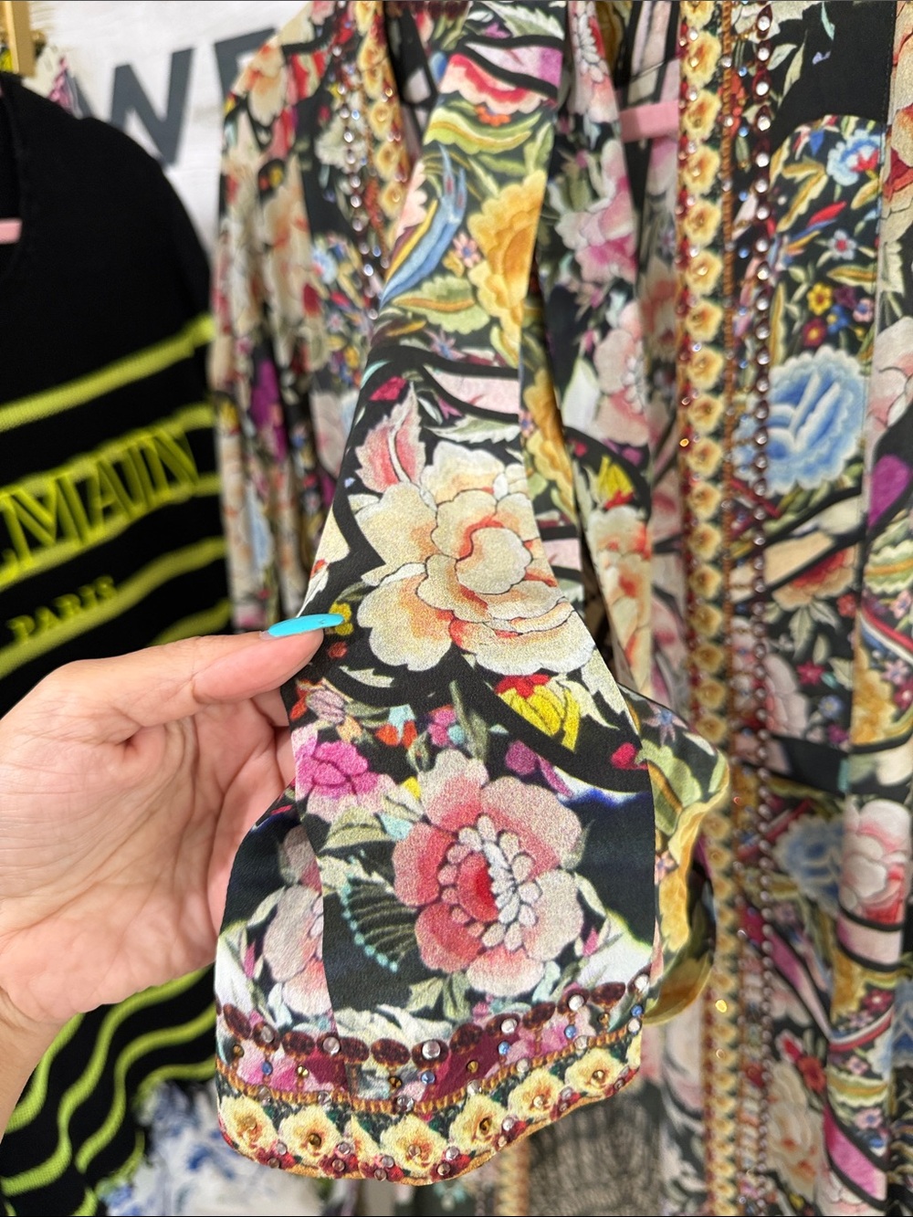 Camilla silk tie robe - Picture 13 of 14
